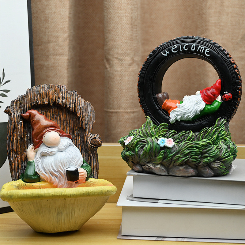 Садова годівниця для птахів Гном у шині 16.5 х 14 см Полістоун. Одеса - фото 3