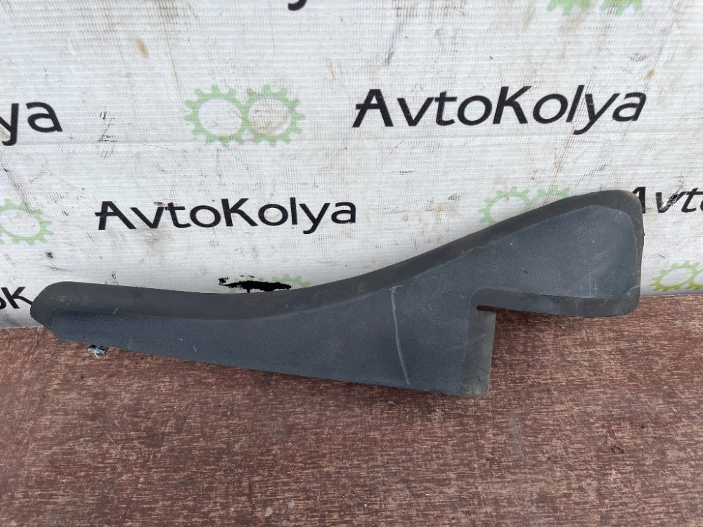 Накладка лобового скла права Opel Movano III 2010-2021 Ковель - фото 1