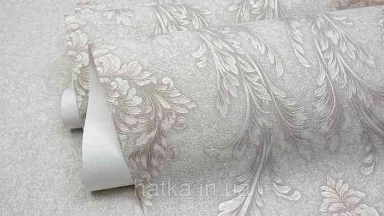 Шпалери метрові вінілові на флізеліні Sintra Classic класика вензелю візерунки структурні бронзові на сірому на білому 520048 Київ