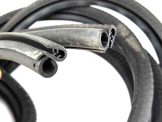 Ущільнювач 2121, 21213, 21214, 2131 (3600 мм) двері Мукачево