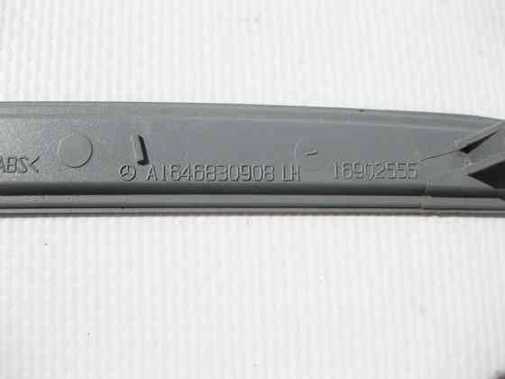 Mercedes-Benz  A1646830908 7F04 Ліва накладка - кришка - заглушка дефлектора панелі приладів темно-сіра ML W164 GL X164 Одеса