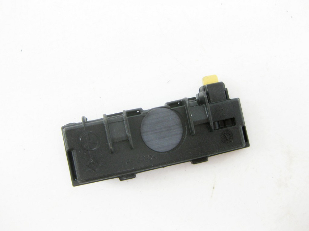 Mercedes-Benz  A1729058200 Датчик вологості та температури E-class W212 SLK/SLC R172 C-Class Estate S204 C-Class W204 GLK X204 C-Class Coupe C204 CL C Одесса - изображение 2