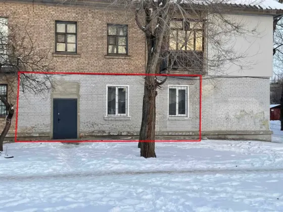 Аренда магазина на ЖМ Северный красная линия с отдельным входом (улица Семфорна) Днепр