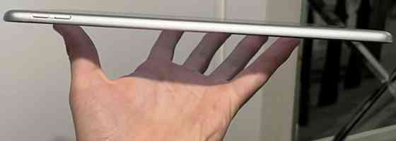 Планшет iPad 9th 2021 256Gb.10.2 Wi-Fi Silver Киев