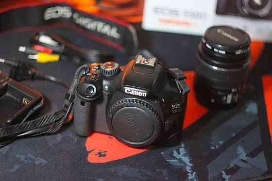 Дзеркальний фотоапарат Canon EOS 550D Дзеркалка.Комплект. Б\У Київ