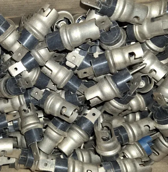 Патрон Лв211-329 щитка приборів 5320-3713010 Суми - фото 1