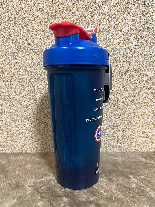 Шейкер спортивний BlenderBottle Classic Loop PRO 28oz/820ml Marvel Capitan Amerika (600557) Киев - изображение 10
