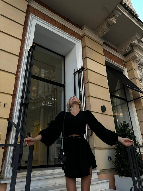 Жіночий романтичний костюм двійка: топ на зав'язках та шорти американський креп Одеса - фото 2