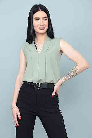 Летняя блузка без рукавов 