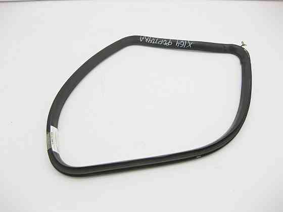 Mercedes-Benz  A1646701439 Ущільнювач правої кватирки заднього крила GL X164 Одеса