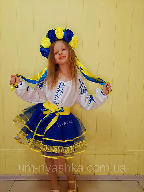Синьо-жовтий костюм вишиванка "Ластівки-мереживо" Кривий Ріг - фото 4