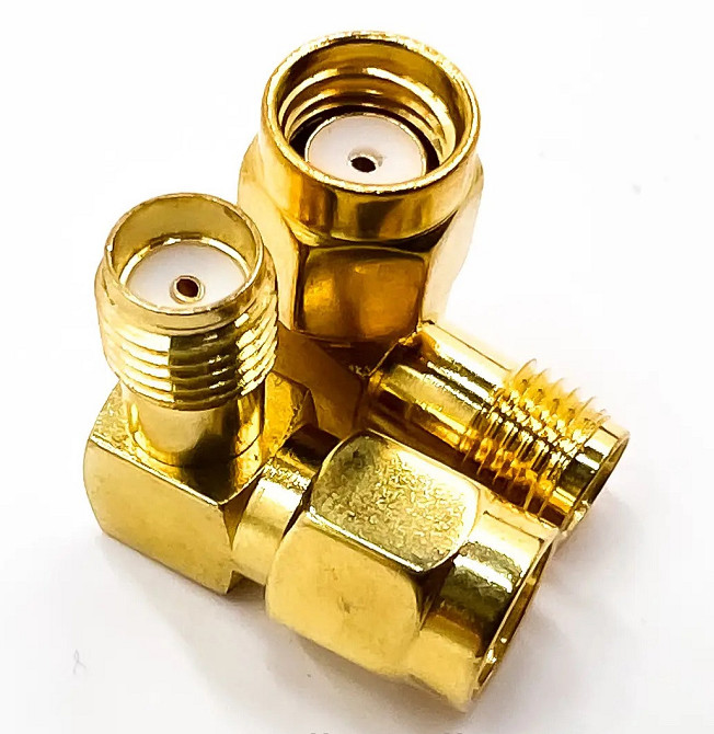 Перехідник штекер SMA (реверсний) - гніздо SMA, кутовий, "позолочений", латунь Полтава - фото 1