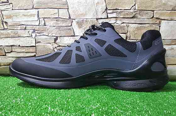 Мужские оригинальные кроссовки,производство Таиланд  p.45-(28,5см) Киев