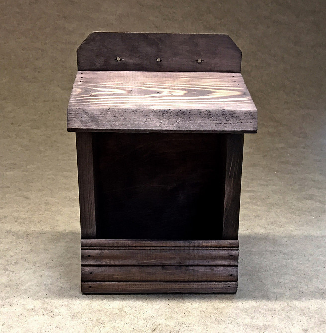 Кормушка садовая для птиц 