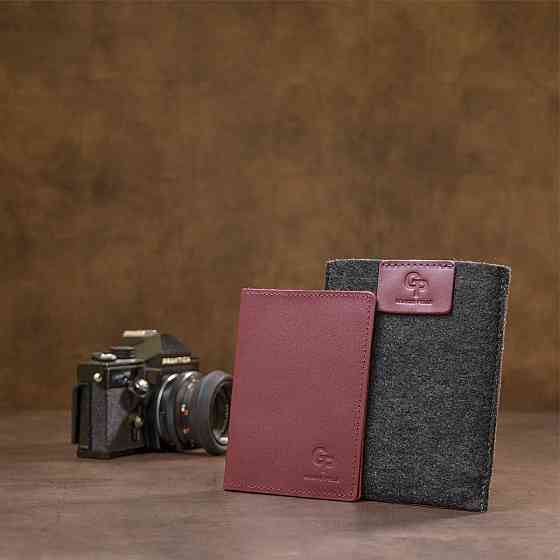 Матовая кожаная обложка на паспорт GRANDE PELLE 11482 Бордовый Киев