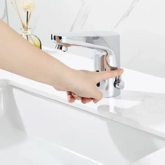 Сенсорный смеситель для умывальника FRAP F513, хром Киев