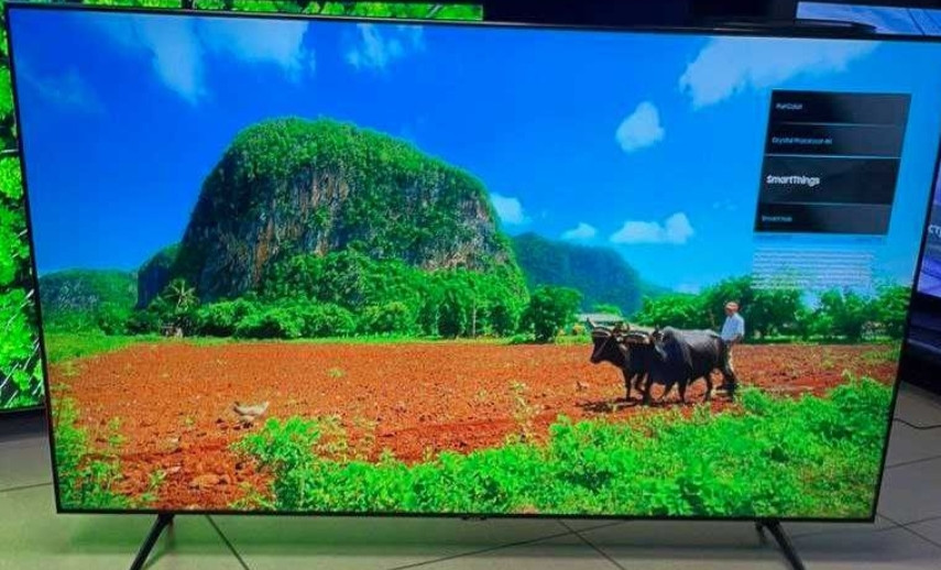 Телевизор Безрамный: 65