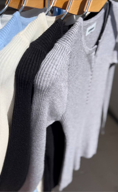 Гольф жіночий ACCORDDREAM 8248 лонгслів гудзики рубчик, чорний, one size Одеса - фото 9