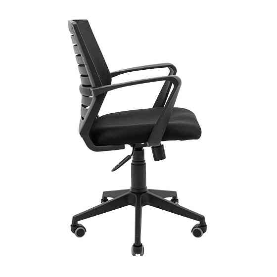 Офисное кресло руководителя Richman Flash M1 Tilt Черный Киев