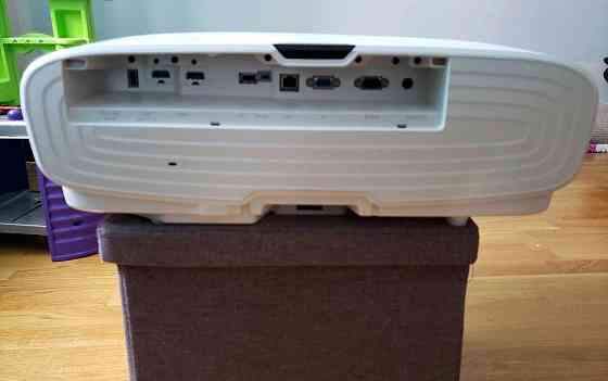 Проектор EPSON 5040ub 4K PRO-UHD 2500 Lumens 1 000 000:1 EH-TW9300 Киев