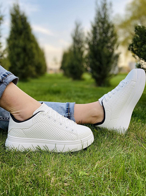 Fashion Кеди жіночі FASHION 136-320 білі (весна-осінь, еко-шкіра) (4416) 36-41 Коломыя - изображение 1