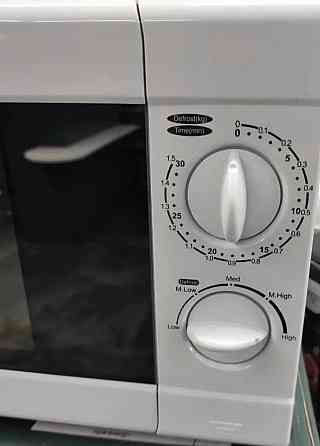 НЕМЕЦКА Мікрохвильовка Rainberg RB-7151 1300 ват (20 L) НОВА. Київ