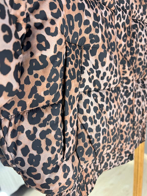 Куртка жіноча Lady Yep 9006 коротка з капюшоном леопардовий принт на резинці демісезонна коричнева, коричневий, 46 Київ - фото 18