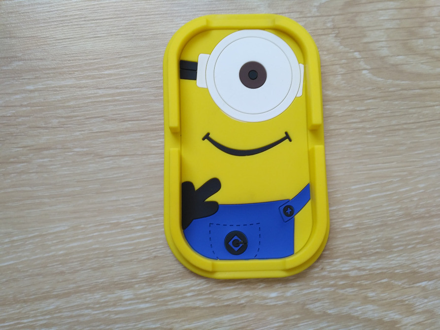 Килимок анти ковзний Міньйон з бортиком на торпед Київ - фото 1