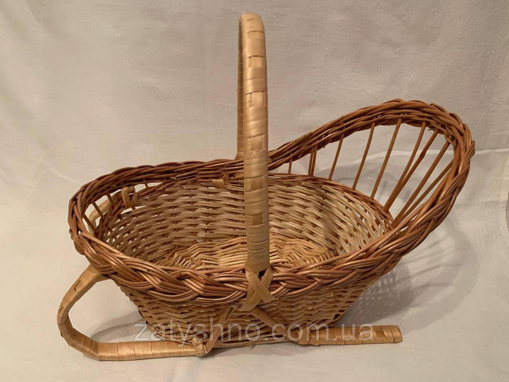 Корзина плетеная в форме санок с ручкой на подарки Киев - изображение 5