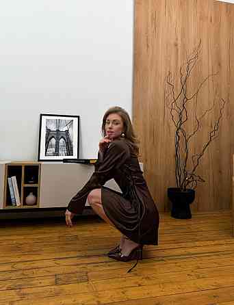 Женское стильное вечернее мини платье армани шелк Коричневый, 46/48 Одесса