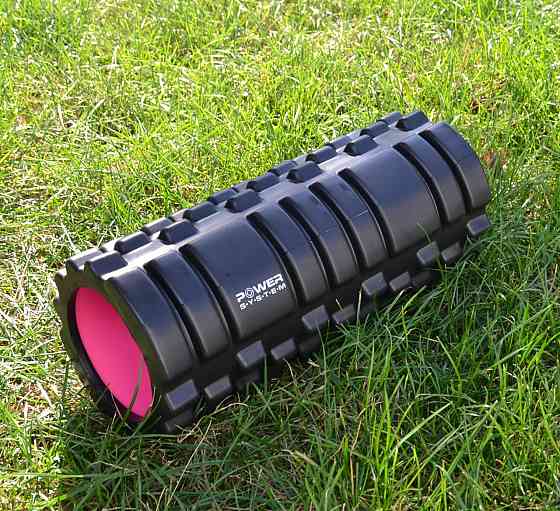 Масажний ролик (роллер) Power System PS-4050 Fitness Foam Roller Black/Pink (33x15см.) Кам'янське