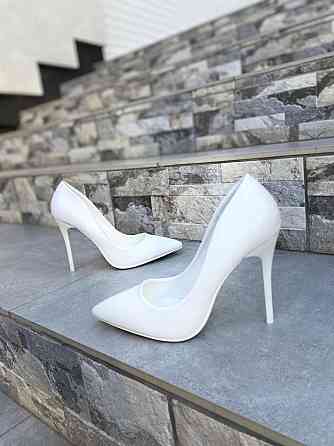 Туфлі жіночі SMALL SWAN білі еко-шкіра каблук 10см 38р.-24.5см. (HS83-2) Коломыя
