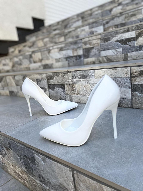 Туфлі жіночі SMALL SWAN білі еко-шкіра каблук 10см 38р.-24.5см. (HS83-2) Коломыя - изображение 1