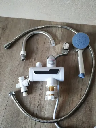 Цифровой мгновенный водонагреватель WATER HEATER MP-5208 с душем с LED дисплеем, 3кВт, белый 3251 Киев