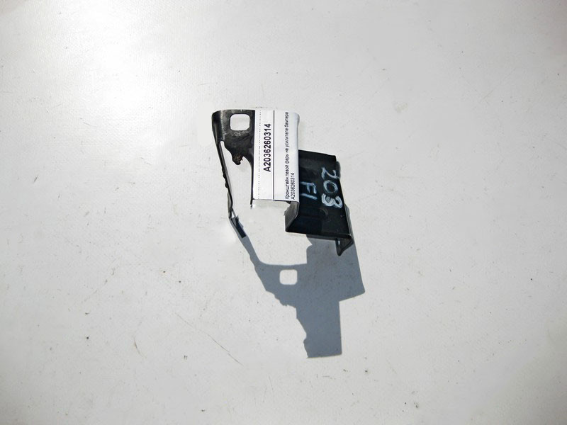 Mercedes-Benz  A2036260314 Кронштейн лівої фари на підсилювачі бампера C-Class W203 Одеса - фото 2