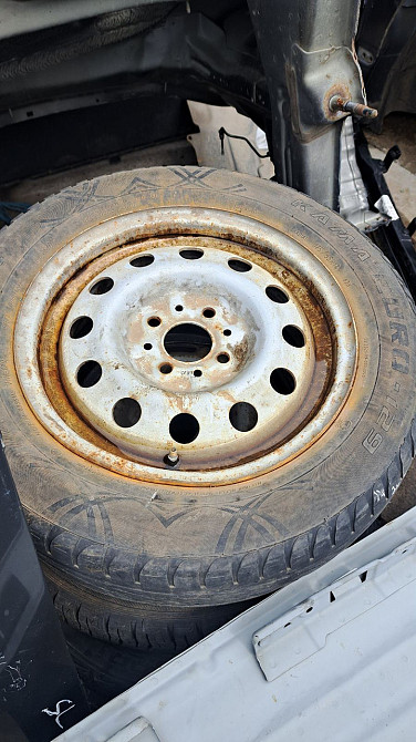 Металлические диски на ВАЗ Калину, 2115, 2109, 099 Киев - изображение 1