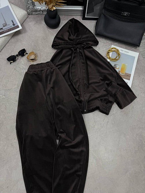 Женский повседневный велюровый костюм двойка: кофта и штаны Шоколадный, 46/48 Одесса - изображение 8