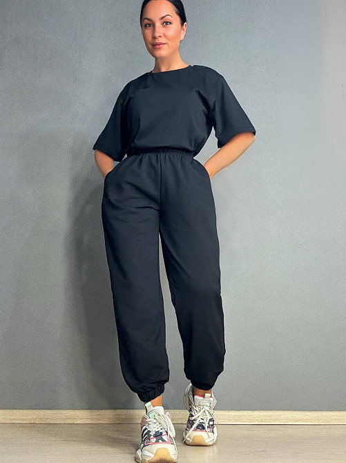 Костюм жіночий CAPPITONE 101213 футболка оверсайз та штани джоггери з написом чорний, чорний, S Одеса - фото 6