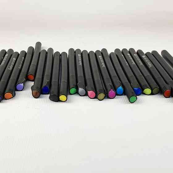Набор разноцветных линеров ручек Fineliner Color в кейсе 24 цвета профессиональный набор для скетчей Каменец-Подольский
