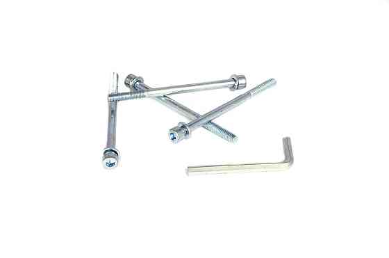 Шпильки циліндра (4шт) скутер 4 Т Китай 50 (96x6mm + ключ шестигранник) Мукачево