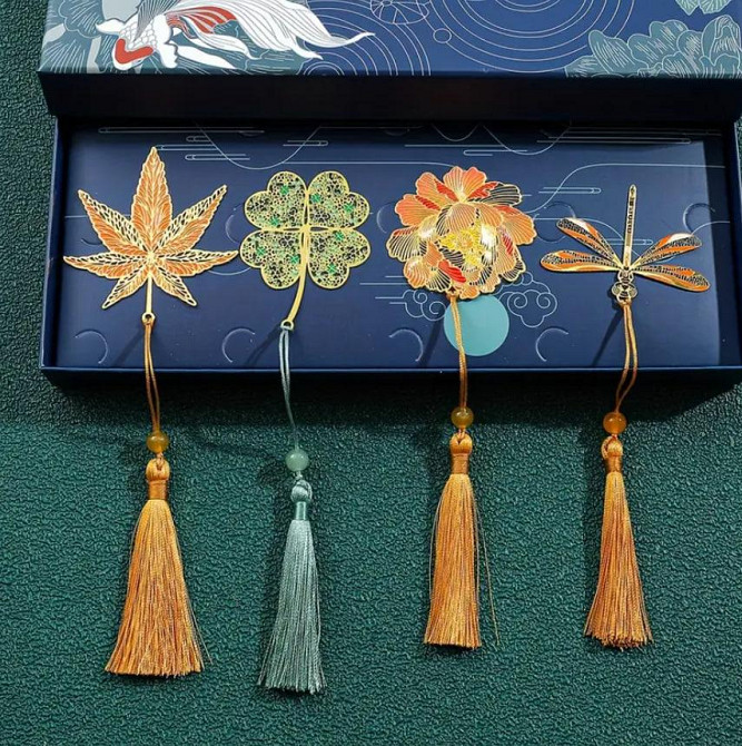 Набір металевих закладок із китицями в подарунковій коробці (4 шт.) Київ - фото 1