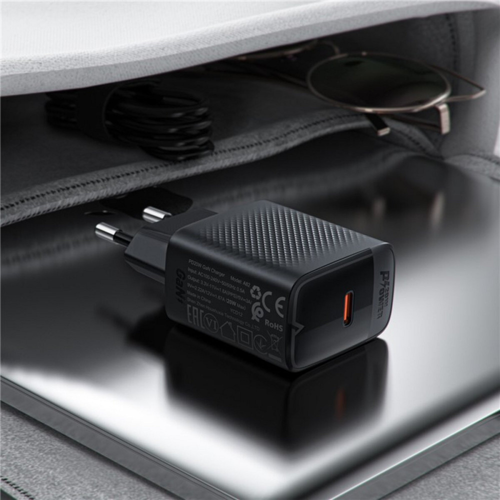 Мережевий зарядний пристрій ACEFAST A82 PD20W GaN single USB-C charger Black (6974316283232) Київ - фото 5