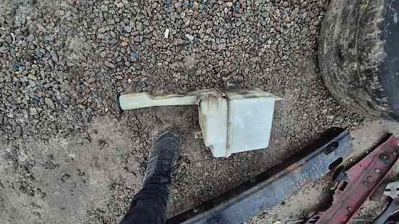 Бачок омывателя Toyota Solara 2004–2008 Киев