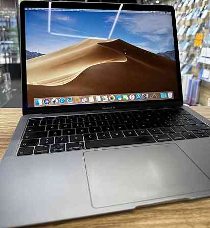 MacBook Air 13{2018) i5 , 8/256Gb , Space Grey A1932. Київ