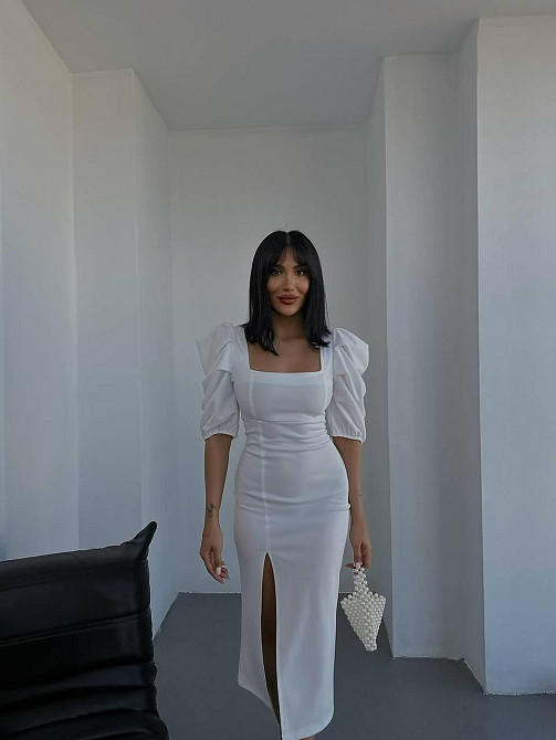 Женское праздничное облегающее платье с разрезом креп-дайвинг Молочный, 46/48 Одесса - изображение 4
