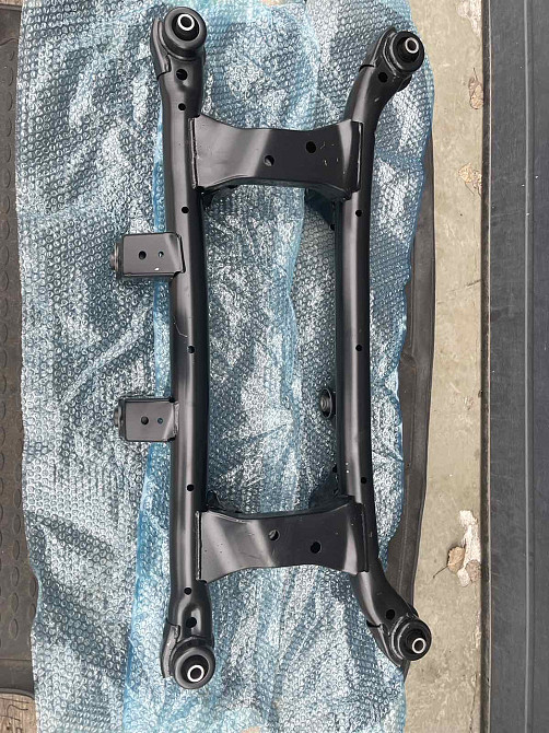 Новий задній підрамник для Hyundai Tucson 2004-2012 року (повноприводна версія) Київ - фото 1