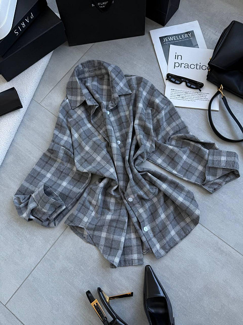 Женская трендовая оверсайз рубашка в клетку костюмный тиар Серый 2 Одесса - изображение 4