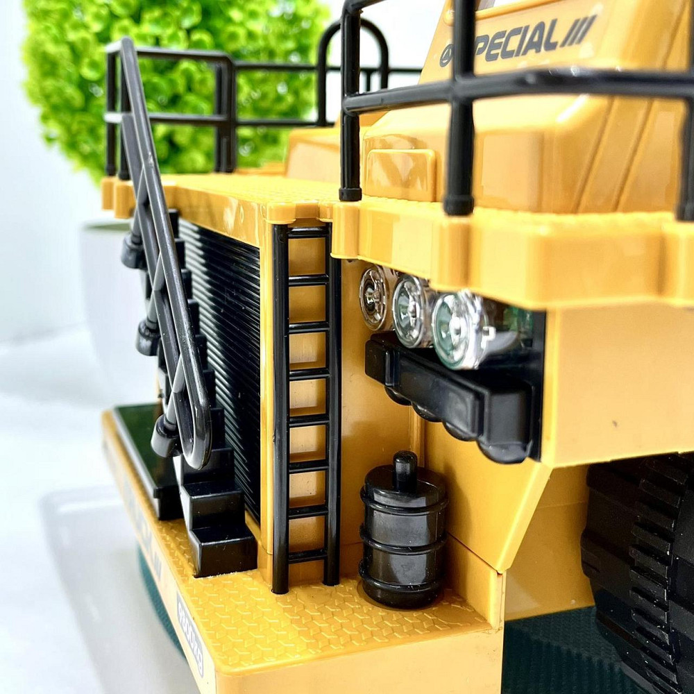 Машина самоскид на радіокеруванні світло звук 46 см Жовтий (XM-6819L) Чернігів - фото 6