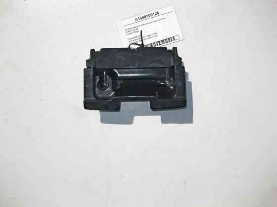 Mercedes-Benz  A1648100128 Вставка задньої попільнички в підлокітнику ML W164 GL X164 Одесса