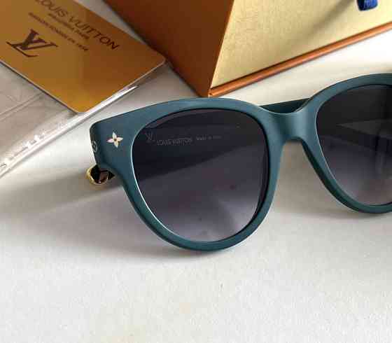 Женские солнцезащитные очки Lv (1523) green LUX Киев